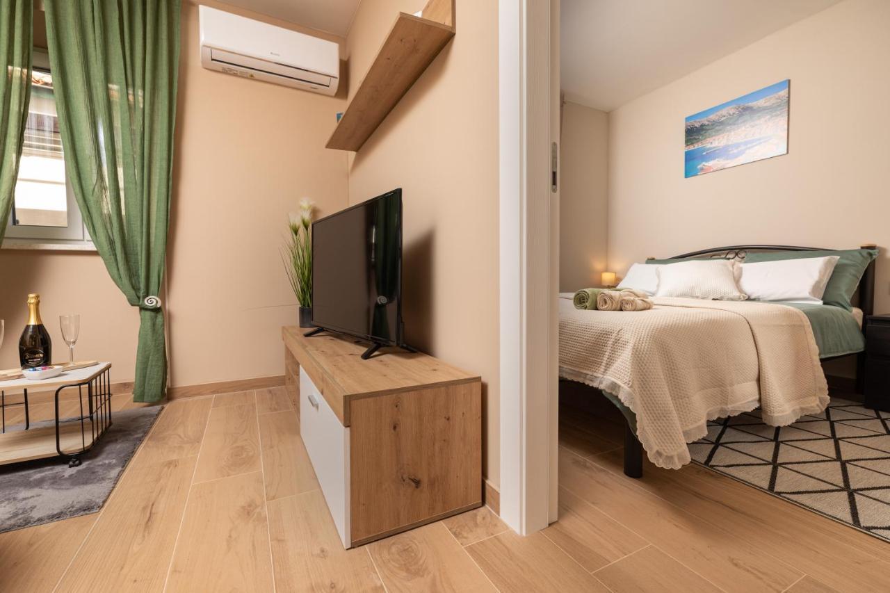 Apartments Neptun バスカ エクステリア 写真