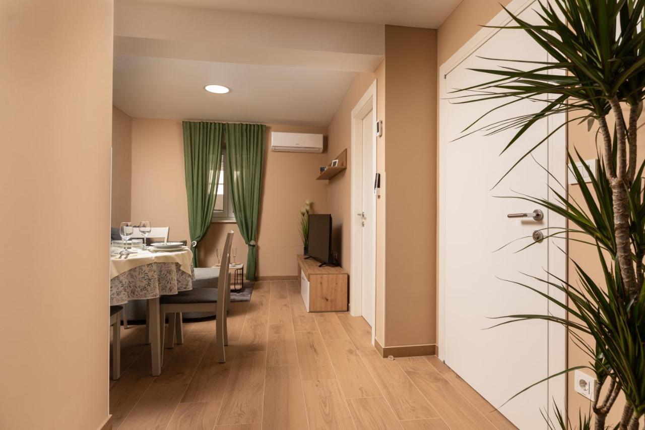 Apartments Neptun バスカ エクステリア 写真